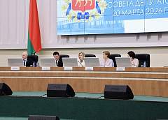 Члены Совета Республики рассказали, какие акценты были расставлены на заседании сессии Гродненского областного Совета депутатов 