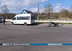 Юный мотоциклист врезался в автомобиль в Сморгонском районе