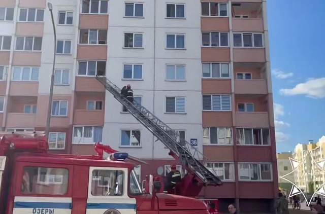 3 человека спасли, еще 19 – эвакуировали: в Скиделе горела семиэтажка