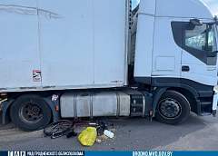 В Берестовицком районе под колеса фуры попала пенсионерка