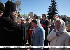 "Дай Бог, чтобы в каждой семье помнили свои корни". Архиепископ Гродненский и Волковысский о значении Радуницы 