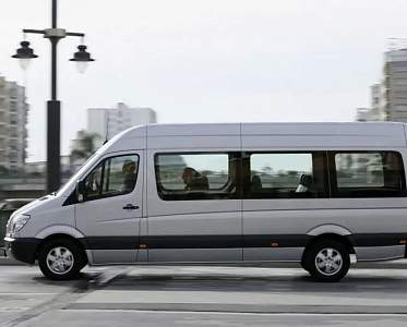 Александр Лукашенко подписал указ об автомобильных перевозках пассажиров в нерегулярном сообщении