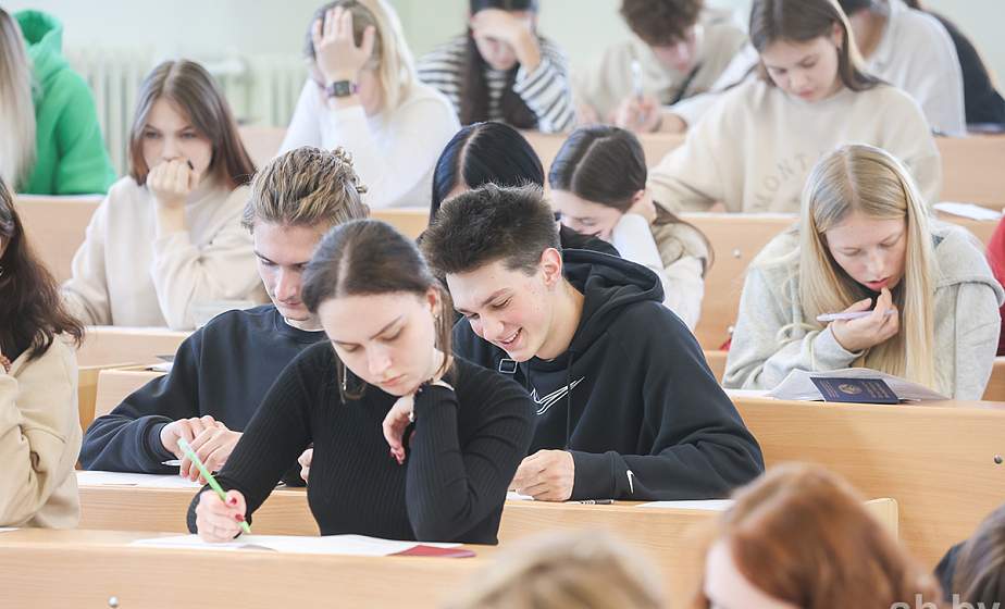 Более 49 тысяч первокурсников примут вузы Беларуси в этом году