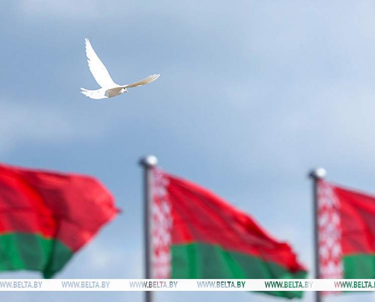Аляксандр Лукашэнка: абраная народам трыяда дзяржаўных сімвалаў стала неад'емнай часткай нашай паўсядзённасці 