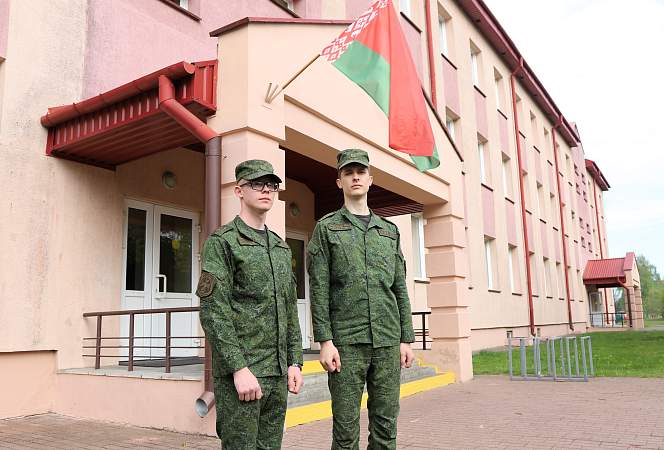 Курсанты роты почетного караула: нести Государственный флаг – особая ответственность