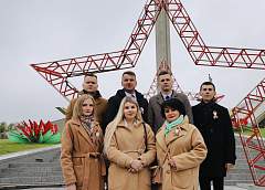 Активисты Гродненского областного молодежного штаба «Искра» Белорусской партии «Белая Русь» пронесут 500-метровый Государственный флаг по проспекту Победителей в Минске