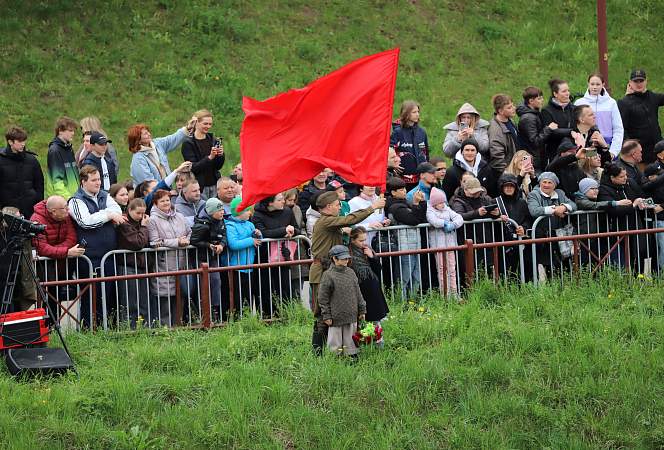 «Неман – НАШ! Гродно – НАШ!». На набережной Старого моста ожила история великого подвига