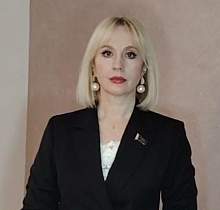 Поздравление члена Совета Республики Национального собрания Елены Стальбовской с Днем семьи