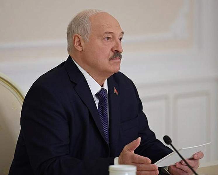 Военный арсенал, кадры, международные встречи и проповедник из США. Итоги недели Президента