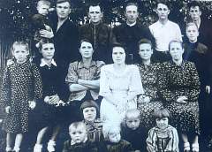 Дома сожгли, а людей заключили в тюрьму. Трагическая история хутора Хмелище