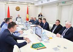 Комфортная среда и кадры для села. О чем говорили на заседании облисполкома