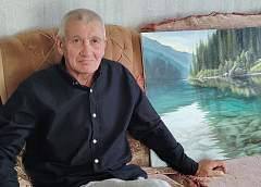 «Человек должен оставить после себя добрый след». Так считает художник из белорусской глубинки, чьи картины продаются по всему миру