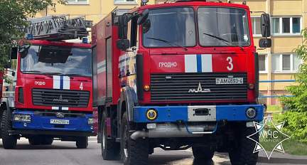 На пожаре в Гродно работники МЧС спасли 7 человек