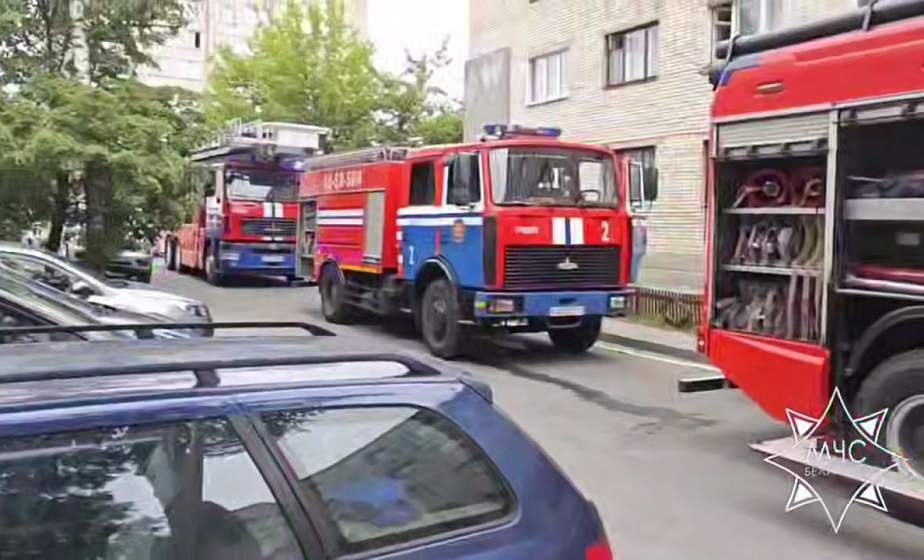 В Гродно горело общежитие: спасатели эвакуировали 7 человек