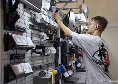 Студентам белорусских колледжей станут чаще платить за практику