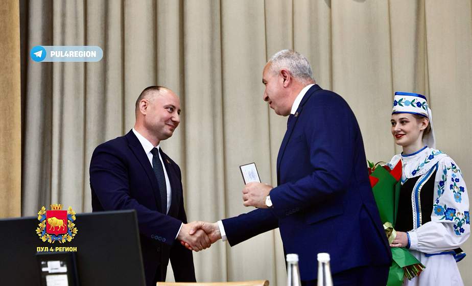 Председатель Гродненского облисполкома Юрий Караев представил активу Ошмянского района нового руководителя