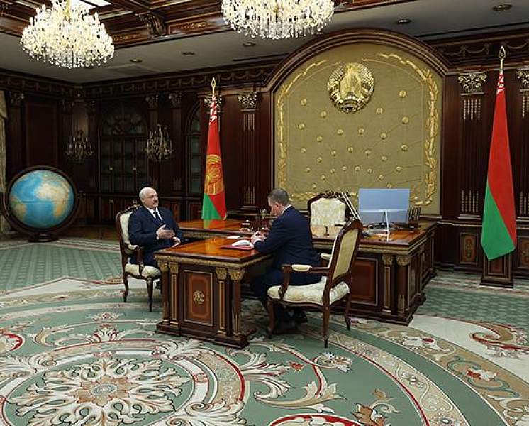 Александр Лукашенко принял с докладом премьер-министра