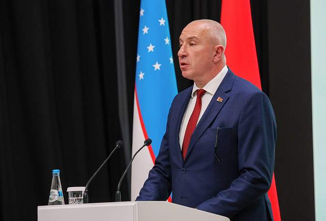 Юрий Караев выступил на пленарном заседании III Форума регионов Беларуси и Узбекистана