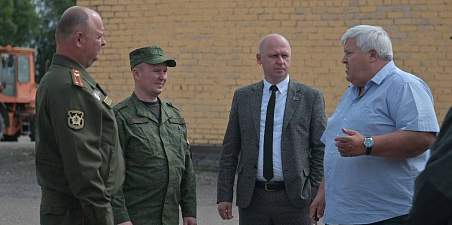 Военкоматы проверяют дисциплину на уборочной в Гродненской области