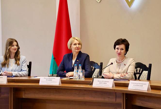 Ольга Чуприс встретилась со студентами и преподавателями Купаловского университета в рамках проекта «Жанчына.by»