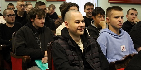 «Армия – это школа жизни». В Гродно провожали будущих солдат