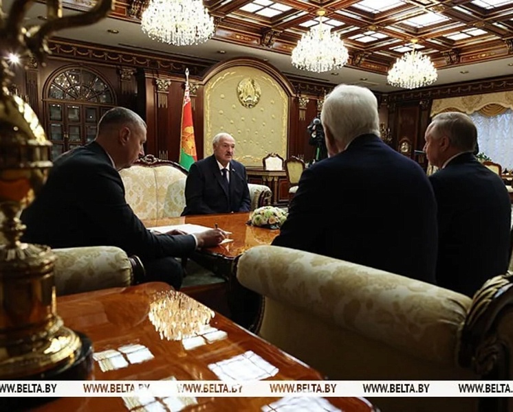 Александр Лукашенко предложил возродить практику по закреплению за Беларусью ряда российских городов и регионов
