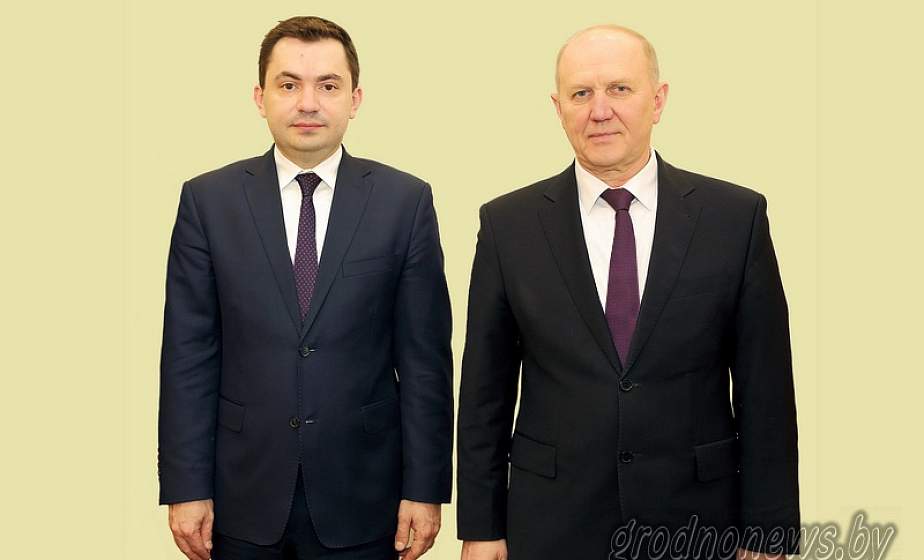 Председатель облисполкома Владимир Кравцов встретился с Чрезвычайным и Полномочным Послом Республики Польша в Беларуси Конрадом Павликом (Добавлено видео)