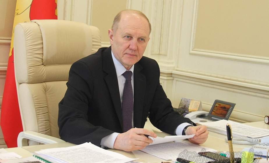 Прямую линию с жителями Гродненщины провел в субботу председатель областного исполнительного комитета Владимир Кравцов