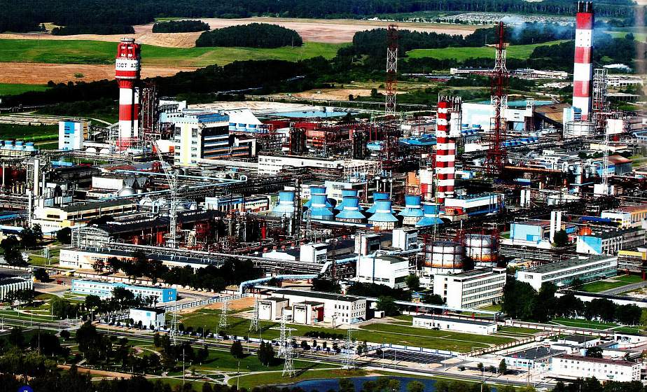 Плановые учения.  На ОАО «Гродно Азот» спасатели отрабатывают ликвидацию аварии