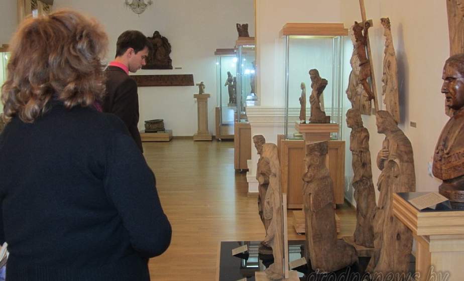 «Богу и человеку»: в музее истории религии экспонируются скульптуры Антанаса Римавичюса 