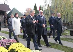 Президент Беларуси совершает рабочую поездку в Гродненскую область (видео)