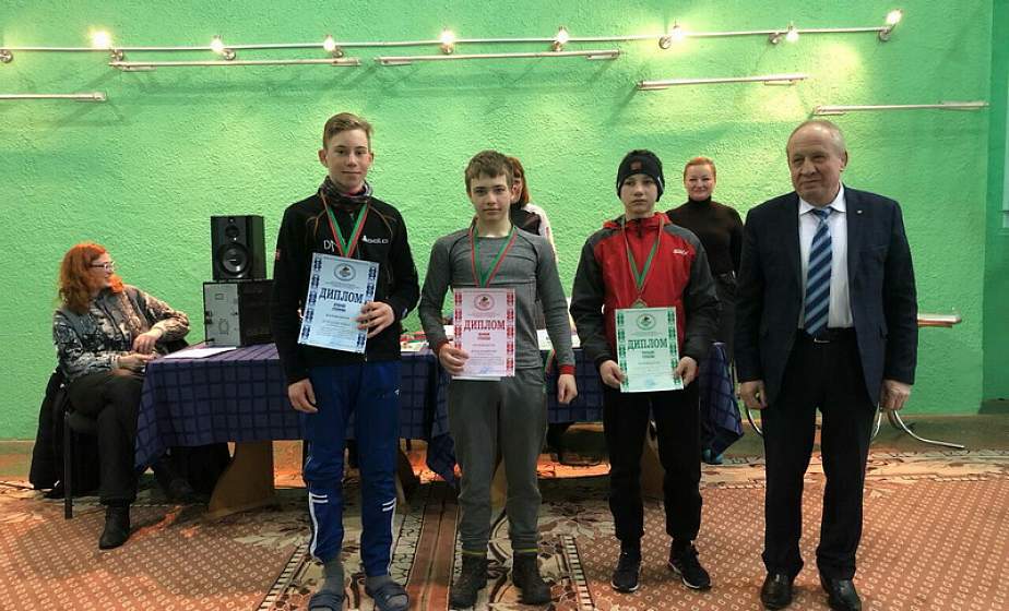 Новогрудчанин занял первое место на республиканской спартакиаде школьников по лыжным гонкам
