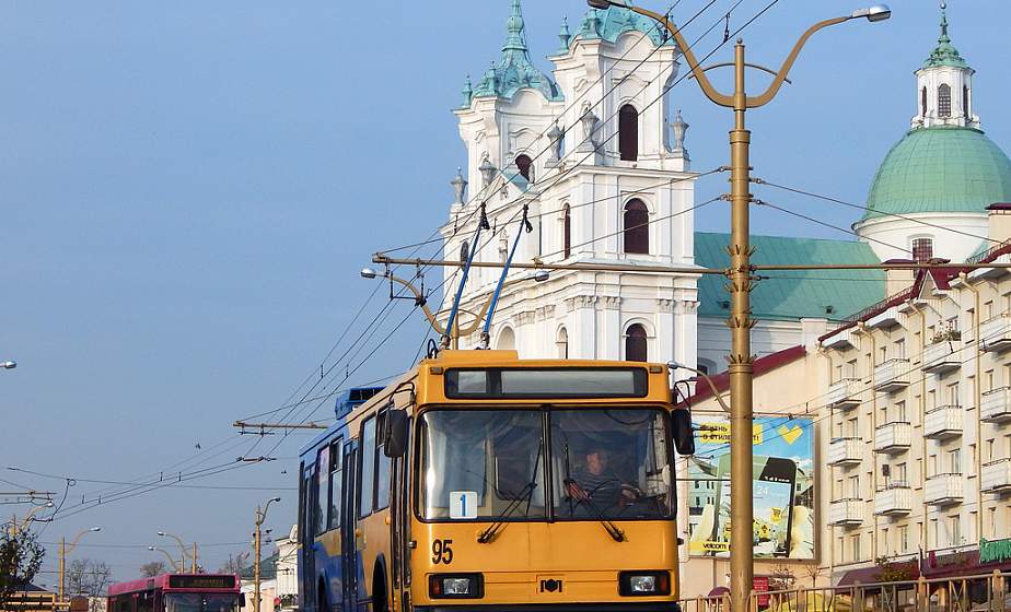 На Радуницу – дополнительные рейсы и маршрутка