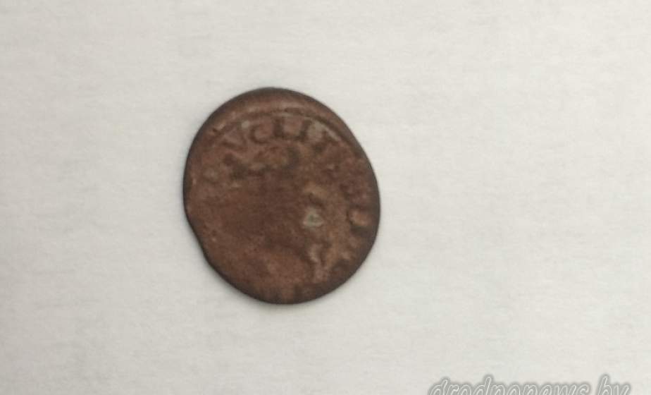 Гродненец нашел необычную монету и рассчитывает на подсказки нумизматов