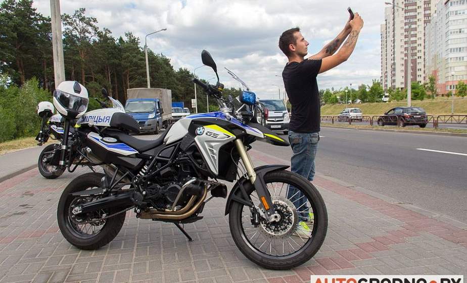 Дороги Гродно начинает патрулировать мотогруппа "Дельта" на BMW F800GS