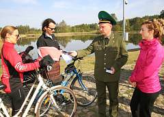 Первые безвизовые туристы проехали через Лесную-Рудавку в новом сезоне 