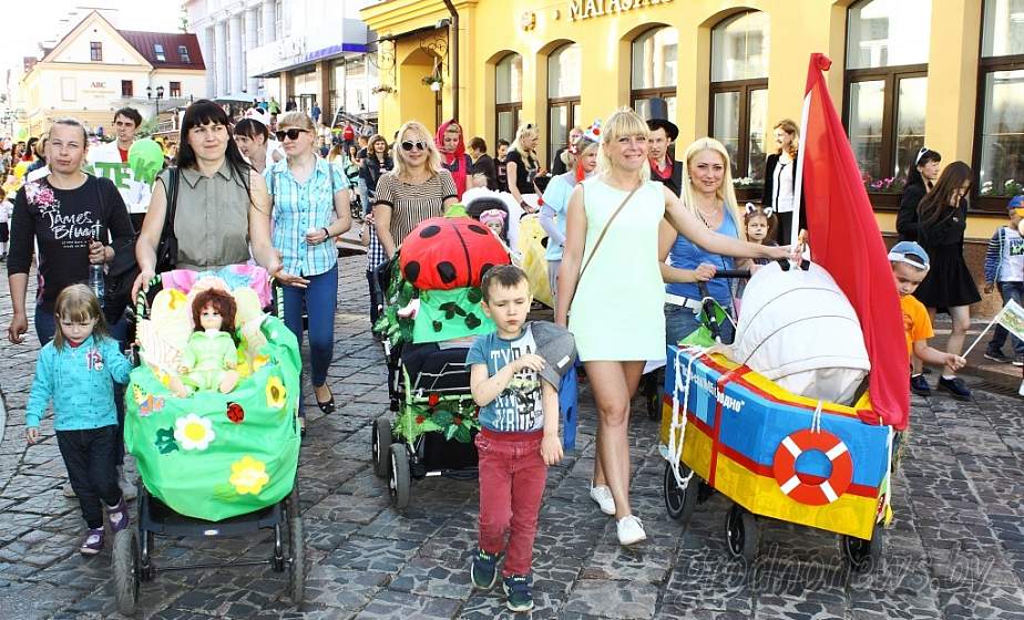 Парад колясок отменен в связи с погодными условиями