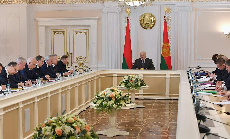"Должны быть честные, справедливые выборы" - Александр Лукашенко собрал совещание по парламентской кампании