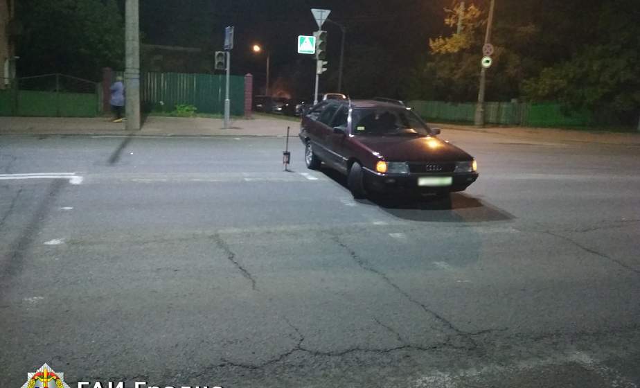 В Гродно водитель сбил пешехода, который пошел на красный