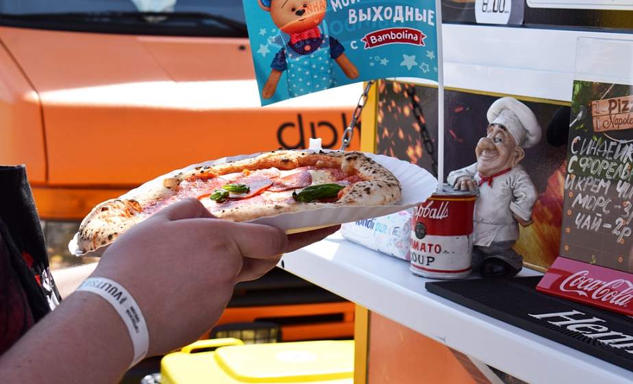 Жареное мороженое и фаршированные улитки. Фестиваль уличной еды Vulitsa Ezha проходит в Гродно