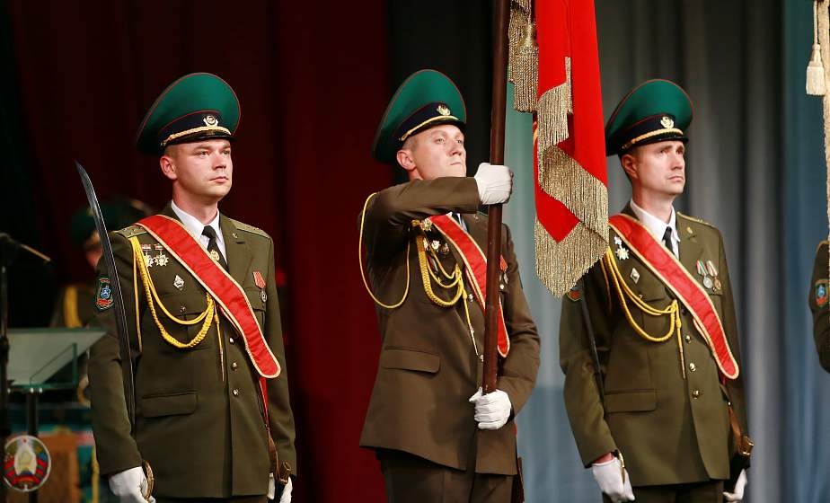 С Днем пограничника! Поздравление Гродненского областного и Гродненского городского исполнительных комитетов, Гродненского областного и Гродненского городского Советов депутатов