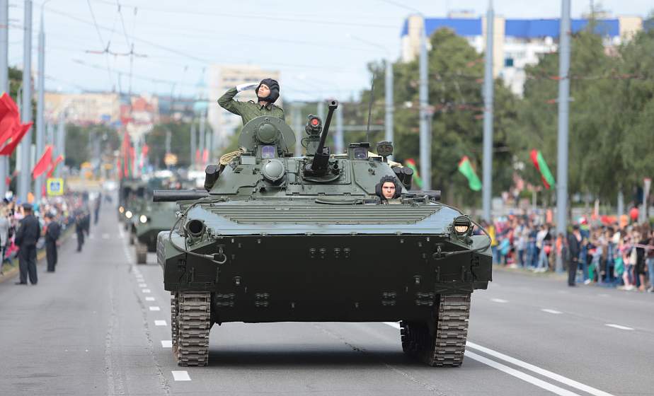 Преемники "Катюши", "Гвоздика" и "Град". Как проходил праздничный парад в Гродно
