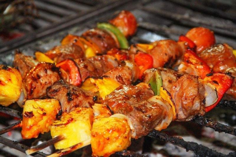 Так шашлык вы точно не готовили: вкусные рецепты, чтобы удивить друзей и домашних