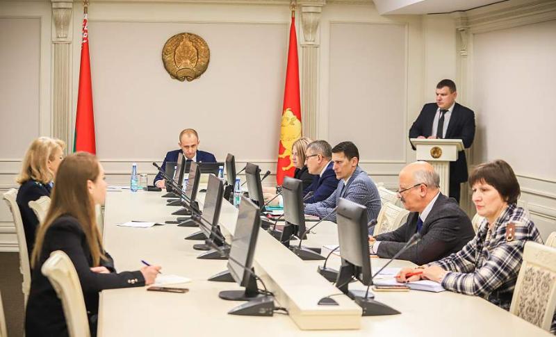 Бережное отношение к земле – наша традиция. Вопросы наведения порядка на земле обсудили в облисполкоме