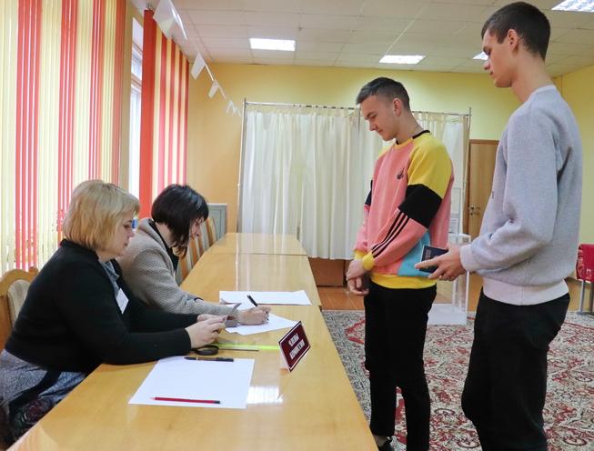 Выборы-2019. На Новогрудчине продолжается досрочное голосование