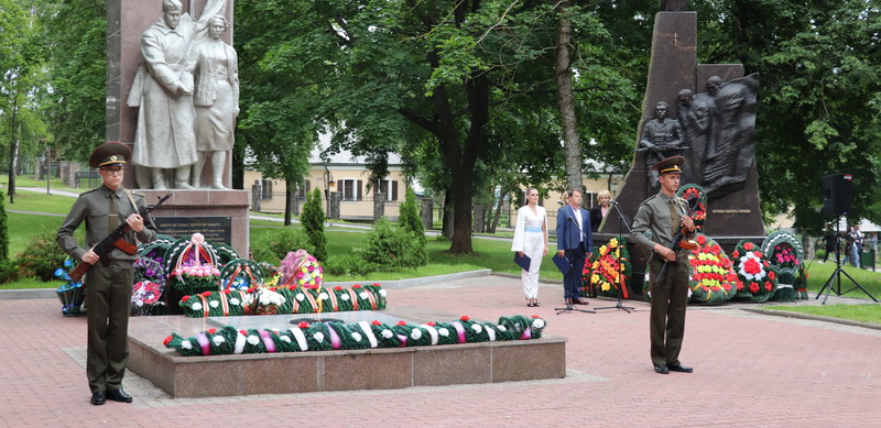 Новогрудок отметил день освобождения от немецко-фашистских захватчиков