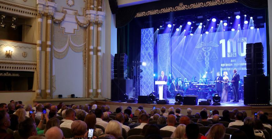 Роман Головченко: торговля Беларуси развивается уверенно, на ее долю приходится 10% ВВП