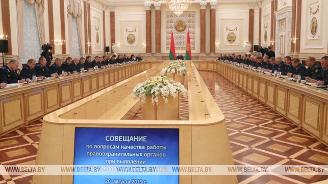 Александр Лукашенко: в основе стабильности лежит внутриполитическая ситуация и доверие людей к власти