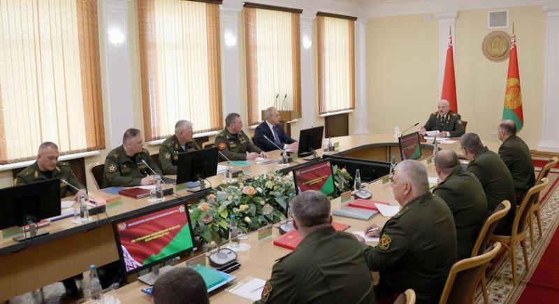 Александр Лукашенко: Беларуси предстоит столкнуться с беспрецедентным экономическим, политическим и военным давлением