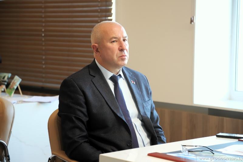 Председатель Гродненского облисполкома Юрий Караев провел прием граждан в Волковыске